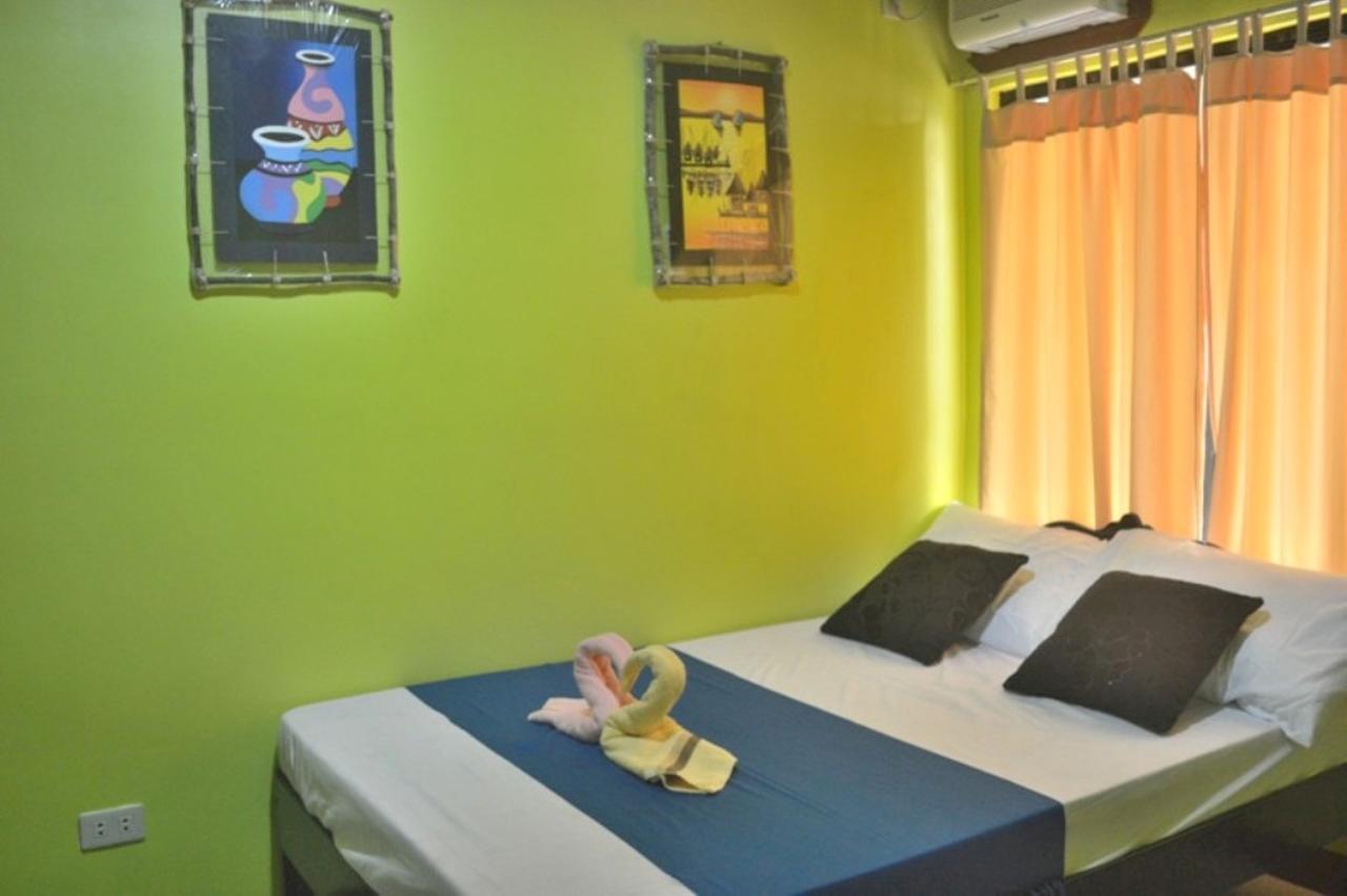 Amelia Homestay Puerto Princesa Luaran gambar