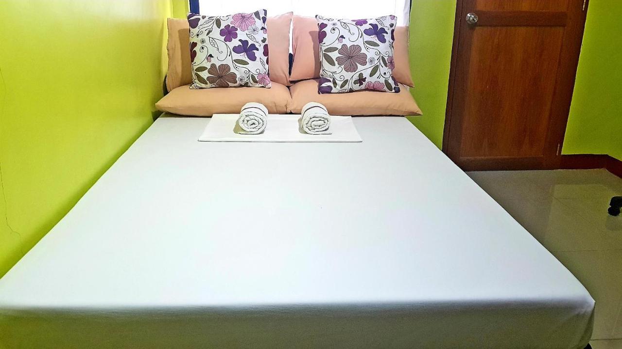 Amelia Homestay Puerto Princesa Luaran gambar